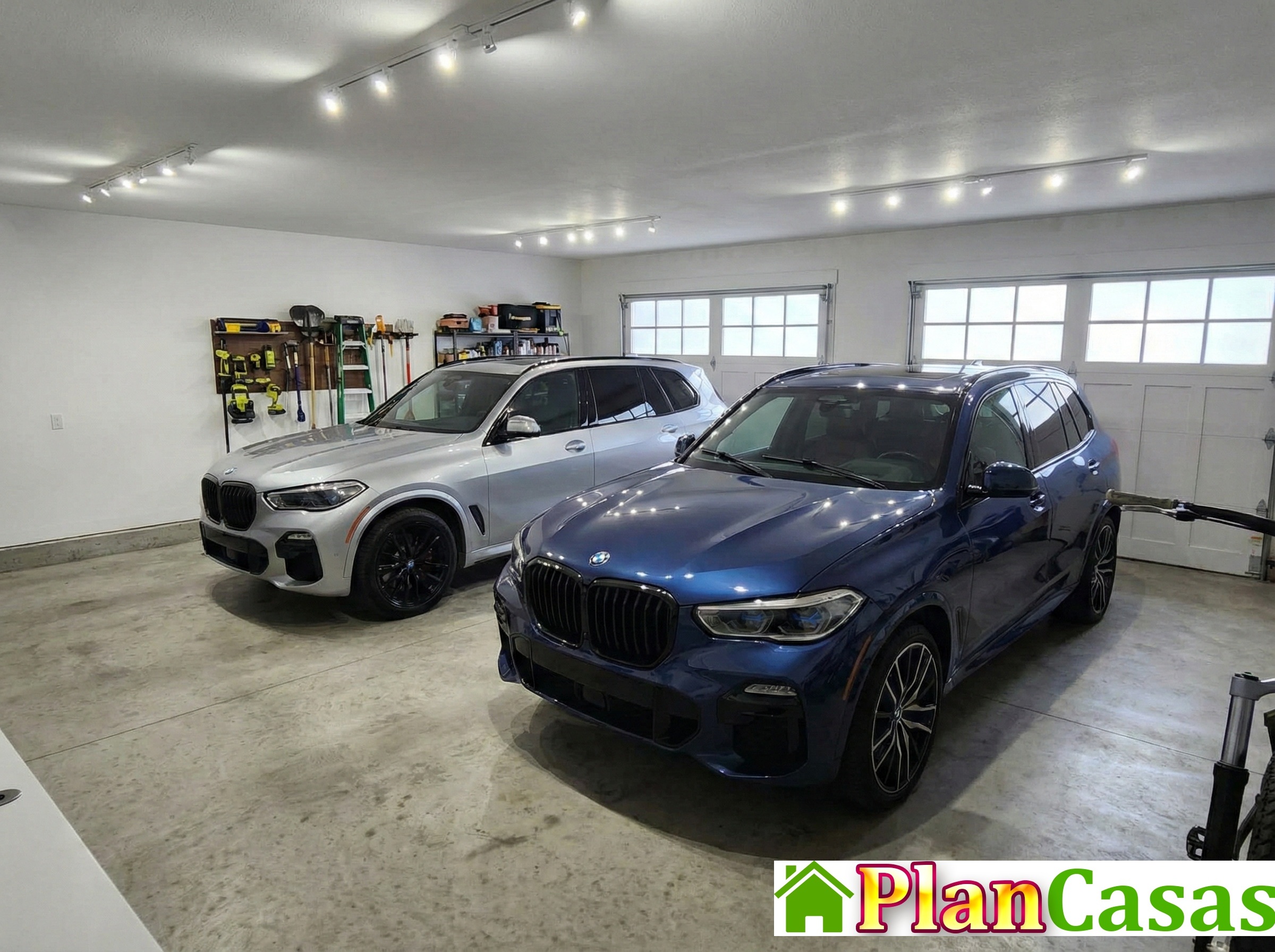 Visualization gallery - Luxury Family House Plan — 5 Bedrooms, Loft, 2-Car Garage, 407 m² (4,381 sq ft)